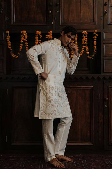 EMBROIDERED IVORY KURTA TROUSER